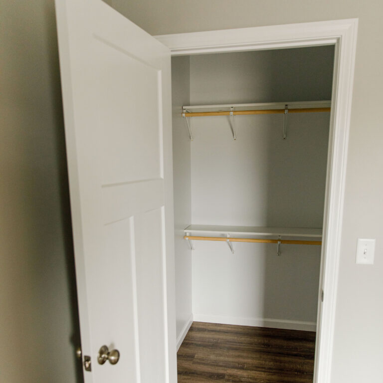 Bedroom closet of Southern Meadows apartment for rent in Marion, Illinois
